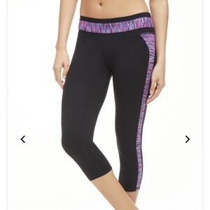 Fabletics Camacan Capri.  Size XSmall. EUC